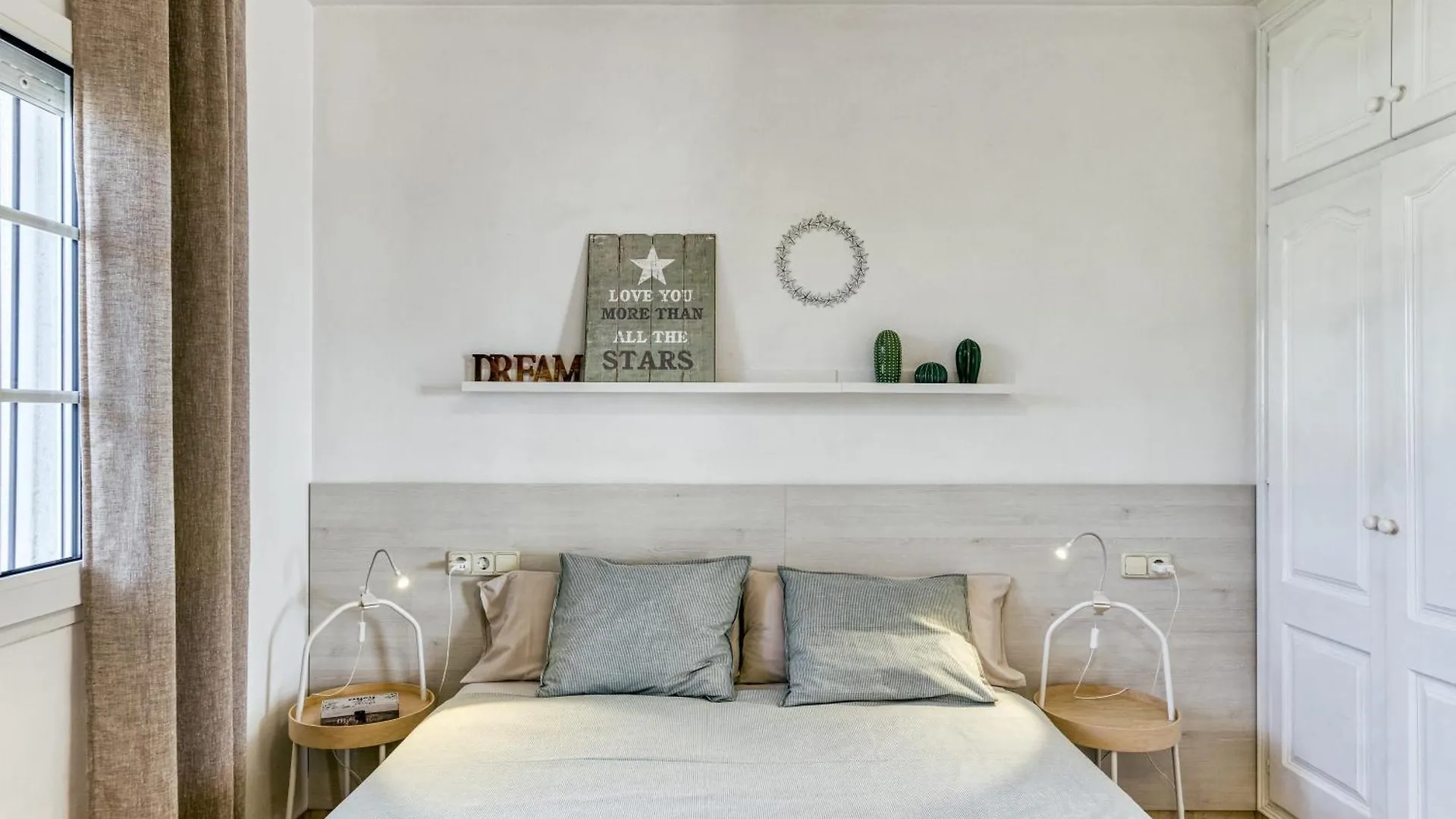 Апартаменты Art- Apartamentos Revilla Tacke B Эмпуриабрава