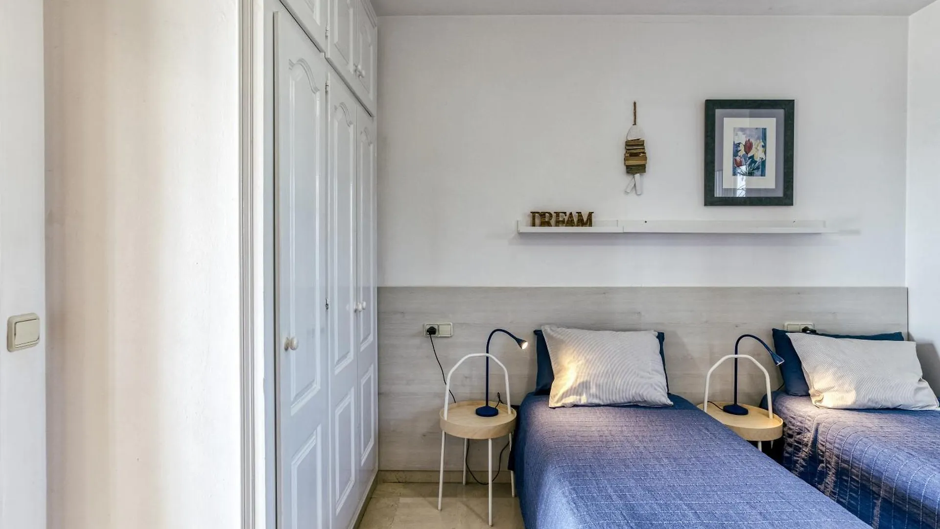 Апартаменты Art- Apartamentos Revilla Tacke B Эмпуриабрава
